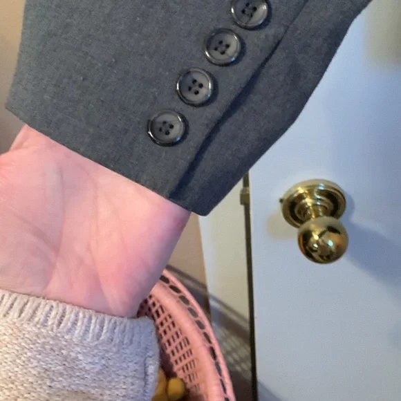 Nice blazer - Picture 5 of 9